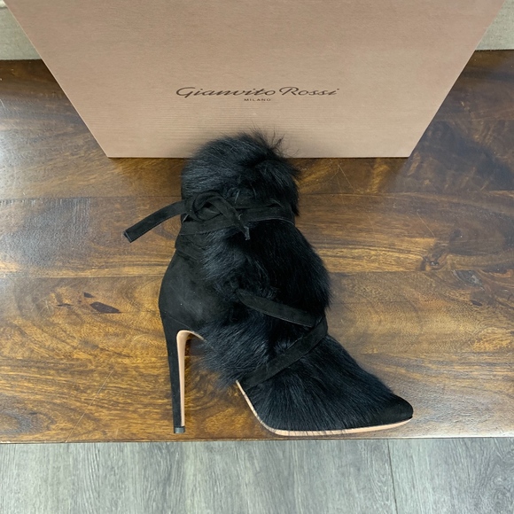 Gianvito Rossi Black Moritz Shearling Suede Boots - Picture 4 of 8
